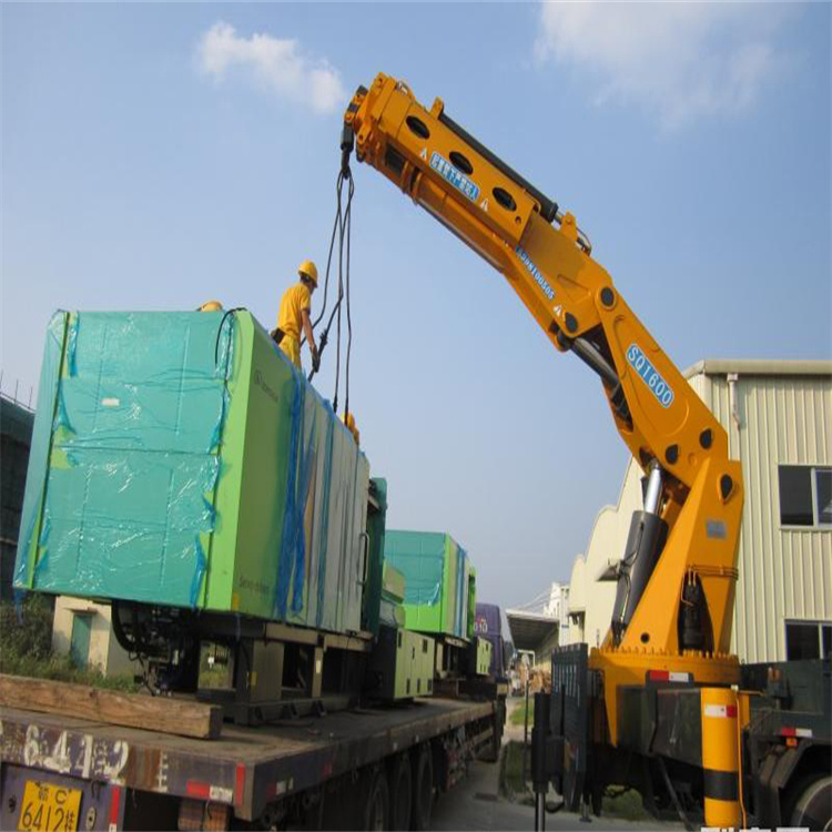 大足吊车出租的安全防范常识